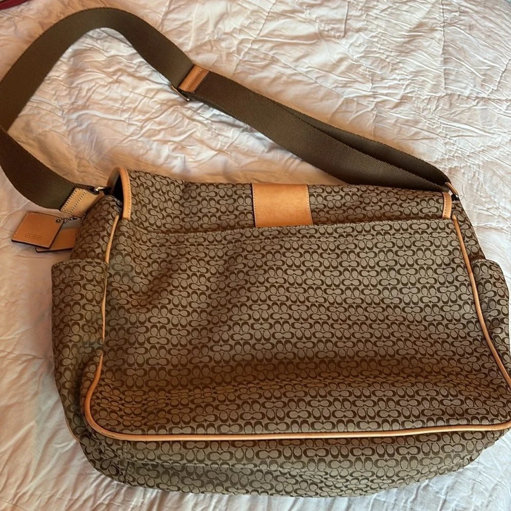 Large Coach Diaper Bag- Authentic EUC - Picture 3 of 6